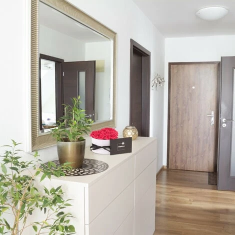 Relaxdays Bouquet Rose Eterne, Box Bianco A Cuore Con 13 Fiori Finti, Elegante Idea Regalo, Scatola Romantica, Rosso 3 Relaxdays Bouquet Rose Eterne, Box Bianco A Cuore Con 13 Fiori Finti, Elegante Idea Regalo, Scatola Romantica, Rosso - immagine 3